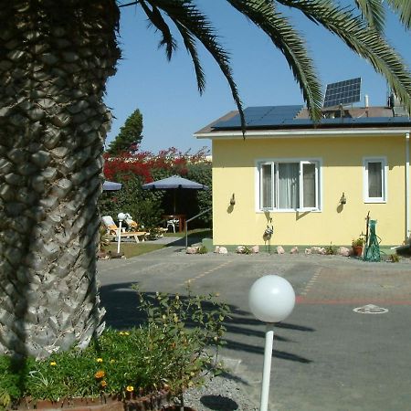 Pension D'Avignon Swakopmund Buitenkant foto