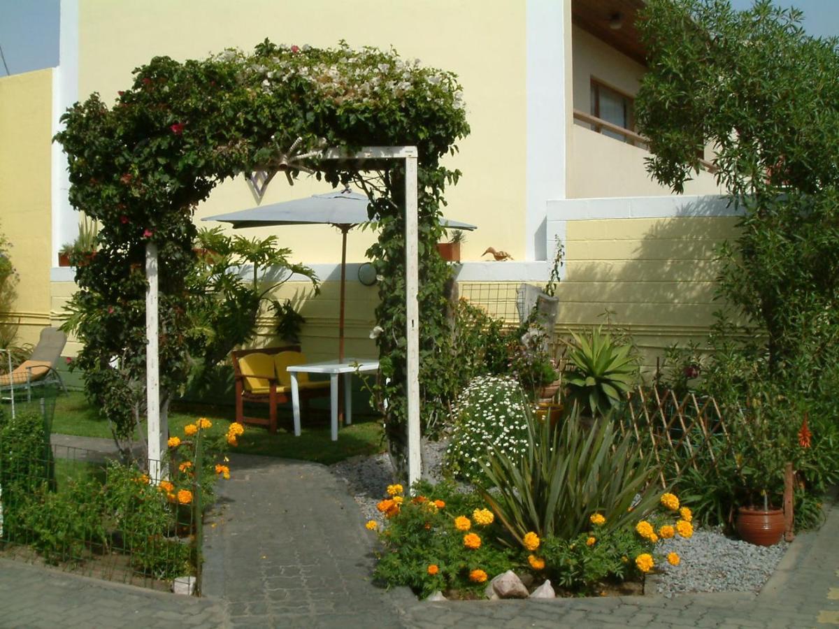 Pension D'Avignon Swakopmund Buitenkant foto